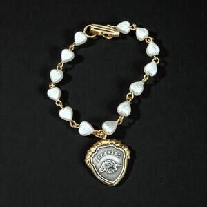 Vintage Arkansas Razorbacks Imitation Heart Shaped Pearl Charm Bracelet In Box